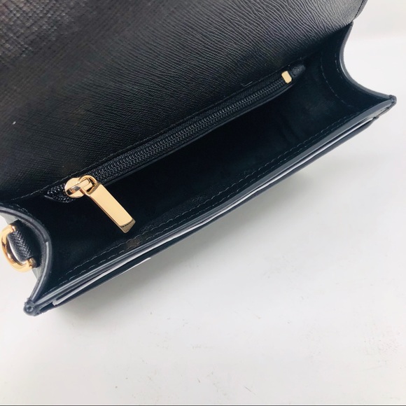 ❌SOLD❌TORY BURCH EMERSON MINI CONVERTIBLE BELT BAG - Picture 6 of 8